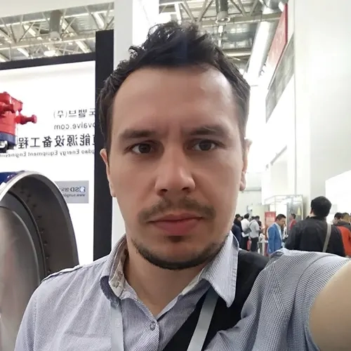 Дмитрий Иванов